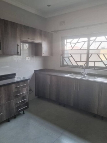 2-bedroom-flat-for-rent-in-makeni-big-8