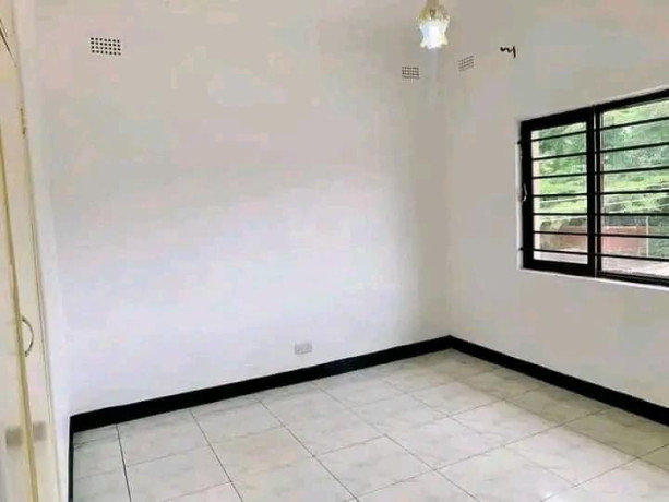 2-bedroom-flat-for-rent-in-rhodespark-big-1