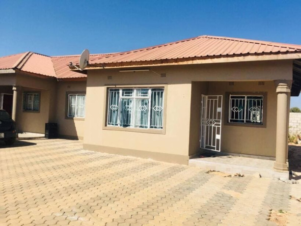 2-bedroom-flat-for-rent-in-chalala-big-0