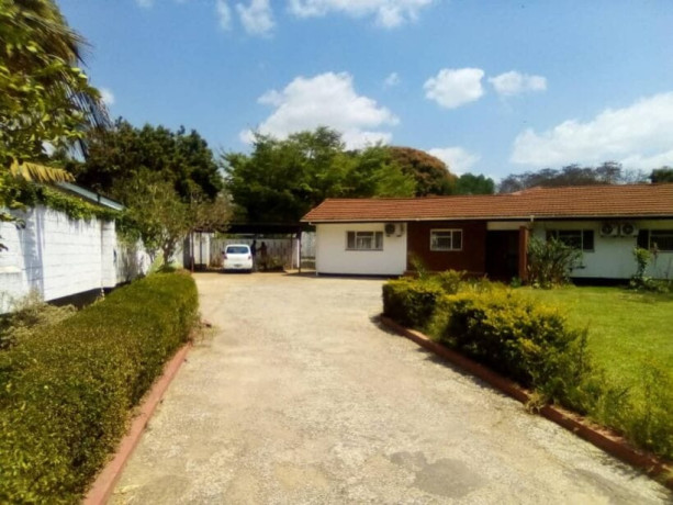 for-rent-sunningdale-4-bedroomed-house-big-2