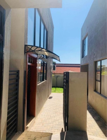 4-bedroom-house-for-sale-in-new-kasama-big-8