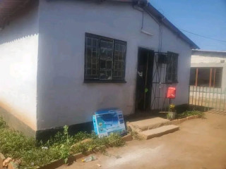 2-bedroom-house-for-rent-in-libala