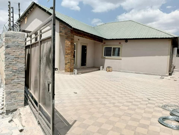 3-bedroom-house-for-sale-in-chalala-big-3