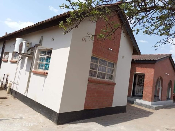 4-bedroom-house-for-sale-in-chalala-big-3