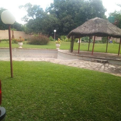 5-bedroom-house-for-sale-in-roma-big-3