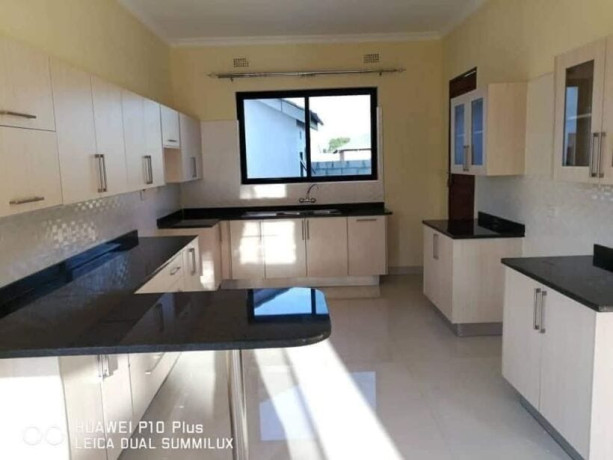 3-bedroom-flat-for-rent-in-libala-south-big-5