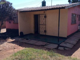 2-bedroom-house-for-sale-in-libala
