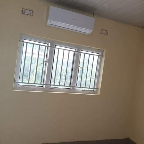 3-bedroom-flat-for-rent-in-chalala-big-2