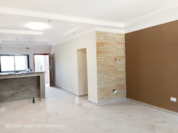 3-bedroom-flat-for-rent-in-new-kasama-big-5