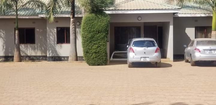 2-bedroom-flat-for-rent-in-chalala-big-9