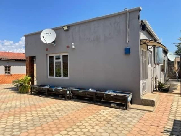 complex-of-flats-for-sale-in-kamwala-south-big-2