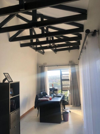 4-bedroom-house-for-sale-in-roma-big-9