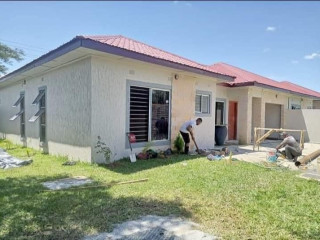 2-bedroom-flat-for-rent-in-ibex-meanwood