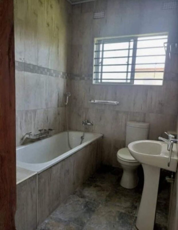 2-bedroom-flat-for-rent-in-ibex-meanwood-big-1