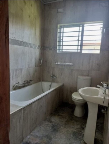 2-bedroom-flat-for-rent-in-ibex-meanwood-big-3