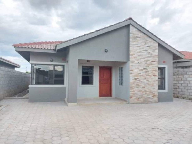 3-bedroom-flat-for-rent-in-new-kasama-big-1