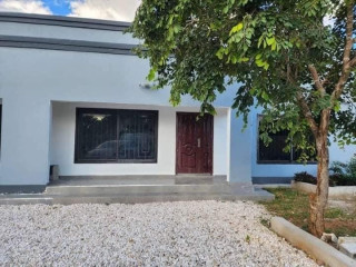 3-bedroom-flat-for-rent-in-waterfalls