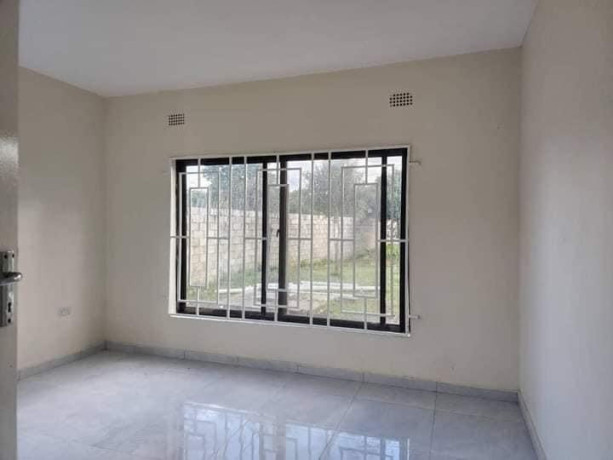 3-bedroom-flat-for-rent-in-waterfalls-big-9