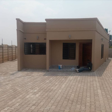 2-bedroom-house-for-sale-in-meanwood-chamba-valley-big-0