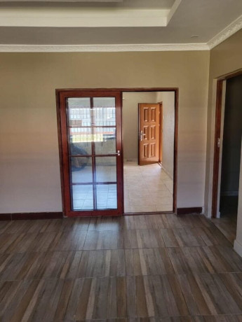 3-bedroom-house-for-rent-in-makeni-big-0