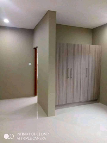 2-bedroom-flat-for-rent-in-chalala-big-7