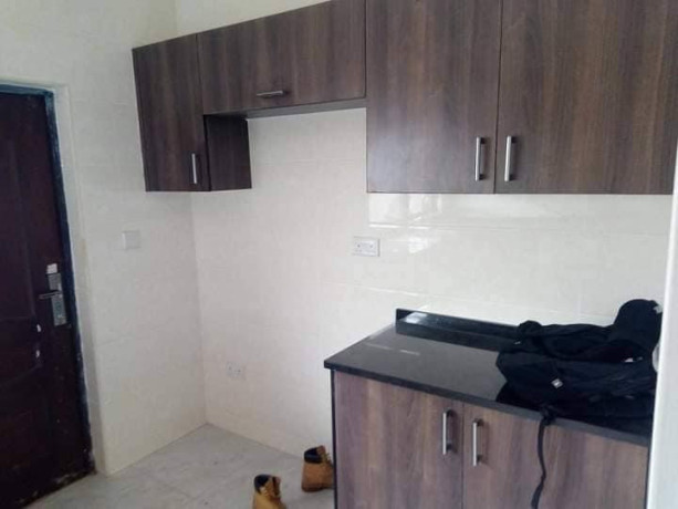 3-bedroom-flat-for-rent-in-chalala-big-5