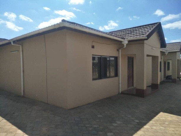 2-bedroom-flat-for-rent-in-phi-big-1