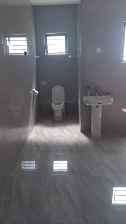 4-bedroom-farmhouse-for-sale-in-10-miles-big-2