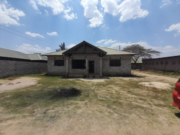 3-bedroom-unfinished-house-for-sale-in-meanwood-phase-2-big-1