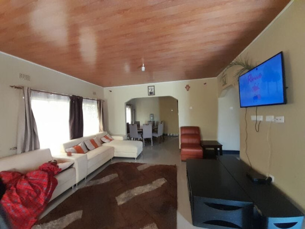 3-bedroom-house-for-sale-in-meanwood-kwamwena-big-3