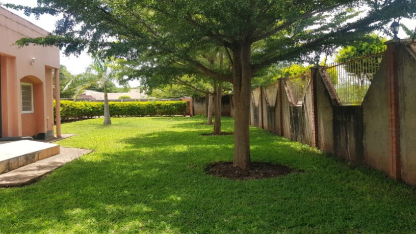 property-for-sale-in-lilayi-big-9