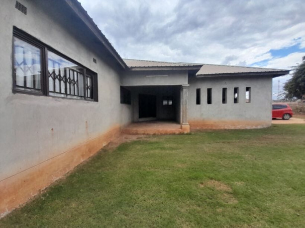 4-bedroom-house-for-sale-in-chamba-valley-big-9