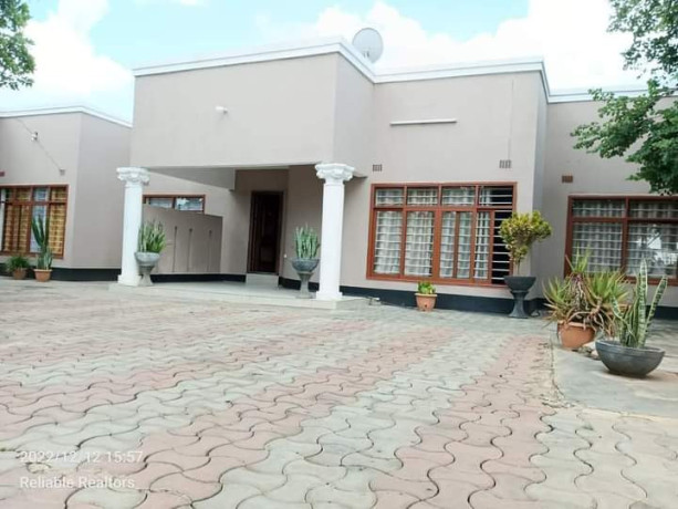 2-bedroom-flat-for-rent-in-chalala-big-0