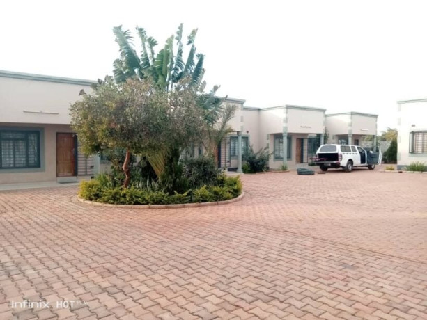 flats-for-sale-in-chalala-big-1