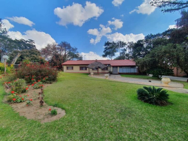 5-bedroom-house-for-sale-in-roma-big-4