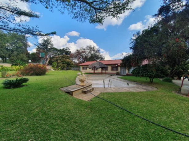 5-bedroom-house-for-sale-in-roma-big-0