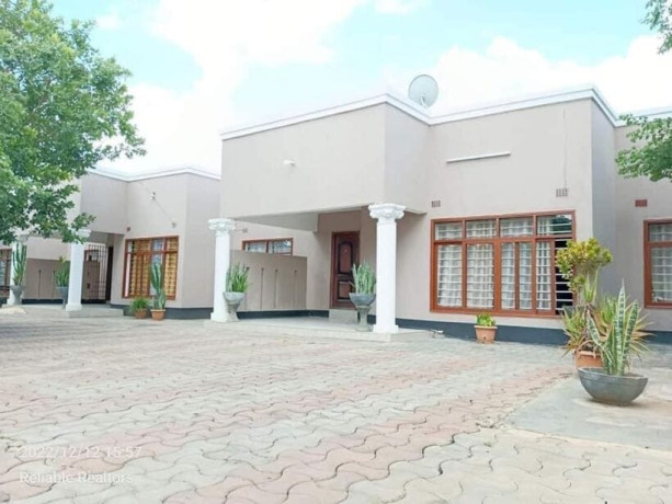 2-bedroom-flat-for-rent-in-chalala-big-0