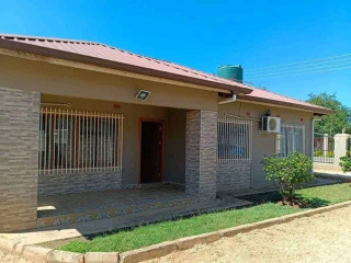 2-bedroom-flat-for-rent-in-ibex-meanwood