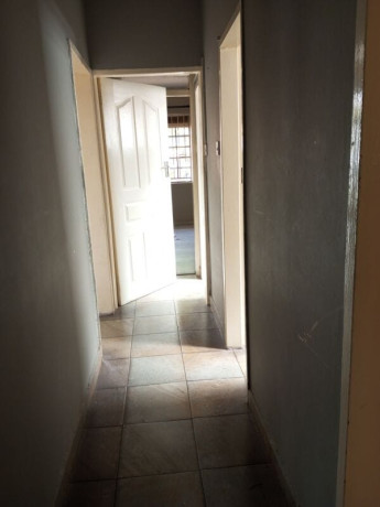 3-bedroom-flat-for-sale-in-rhodespark-big-6