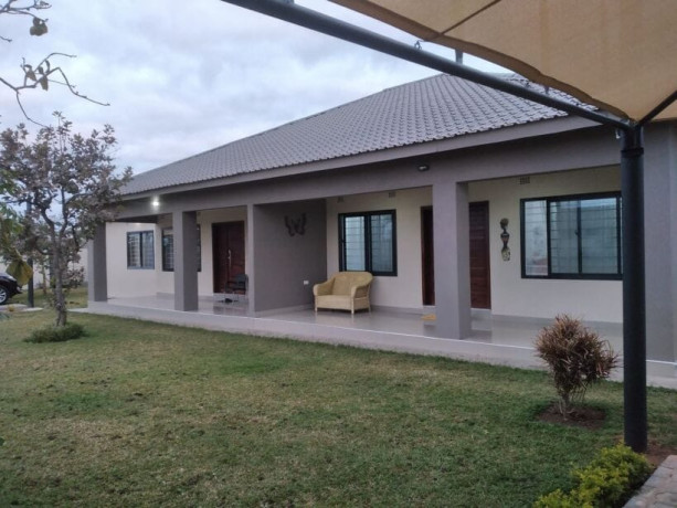 2-bedroom-flats-for-sale-in-ibex-meanwood-big-0