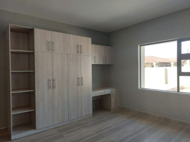 3-bedroom-house-for-sale-in-new-kasama-big-9