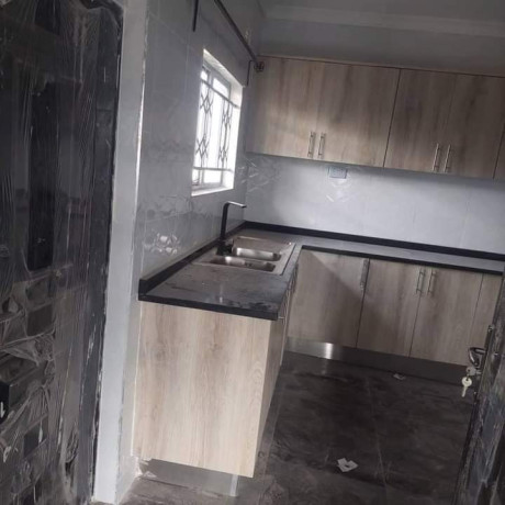 2-bedroom-flat-for-rent-in-chalala-big-5