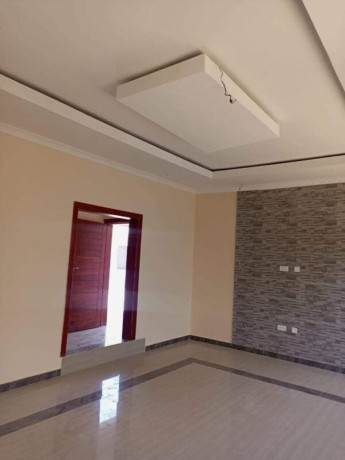 3-bedroom-house-for-sale-in-meanwood-kwamwena-big-4