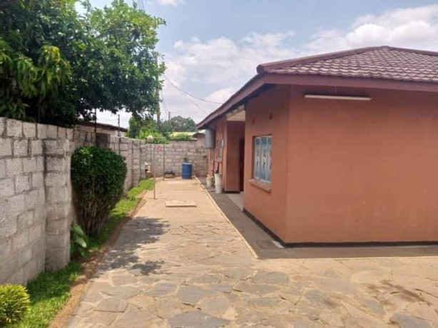 3-bedroom-house-for-sale-in-ibex-hill-big-2