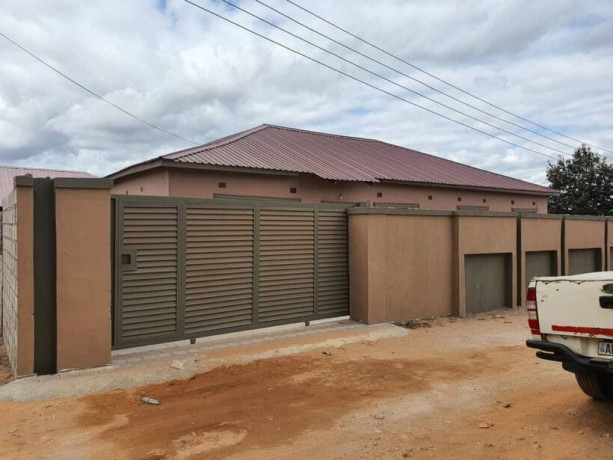 3-bedroom-house-for-sale-in-ibex-hill-big-5