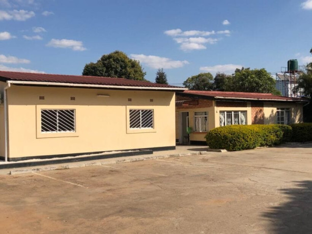 property-for-sale-in-rhodes-park-big-2