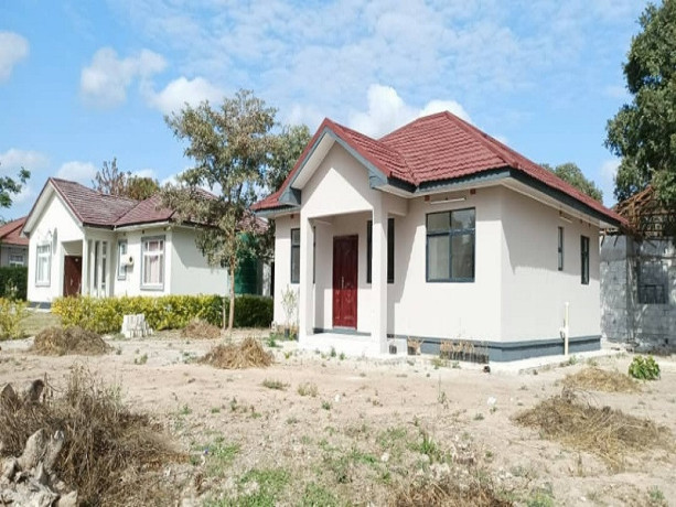 3-bedroom-house-for-sale-in-silverest-gardens-big-7