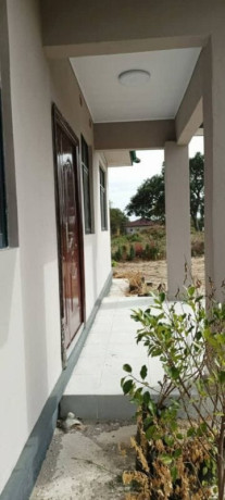 3-bedroom-house-for-sale-in-silverest-gardens-big-3