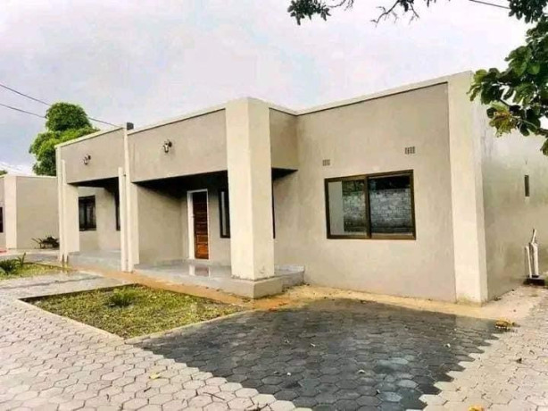 2-bedroom-flat-for-rent-in-waterfalls-big-3