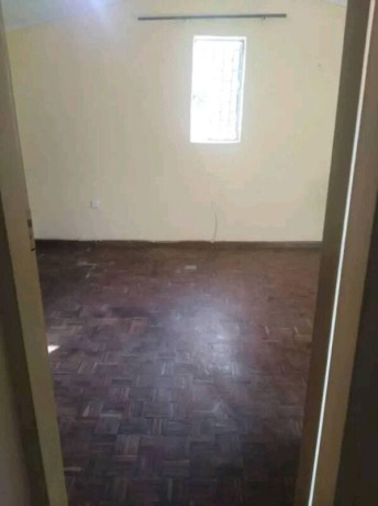 1-bedroom-flat-for-rent-in-longacres-big-3